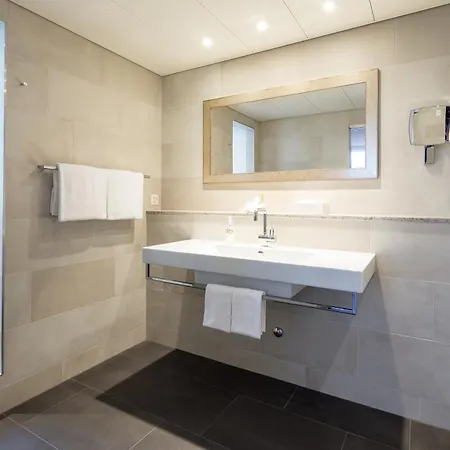 Hotel Schweizerhof 3*